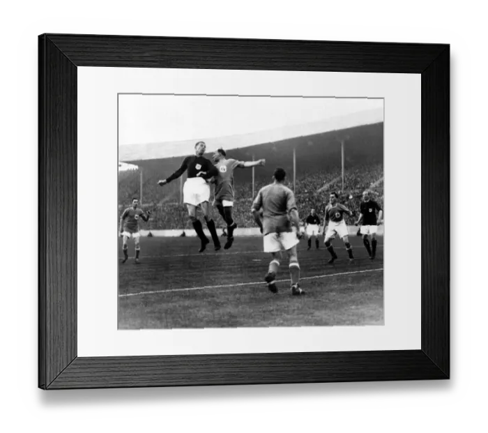 Framed Print : Sport - Football - FA Cup Final - 1927 - Cardiff City v Arsenal - Cardiff