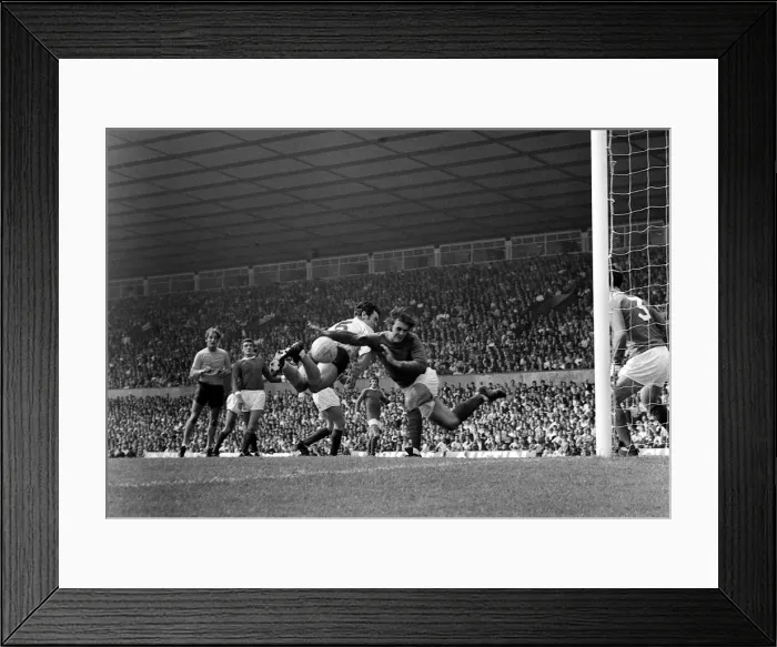 Framed Print : Jimmy Rimmer of Manchester United Diving for the ball Framed Print : Jimmy Rimmer of Manchester United Diving for the ball