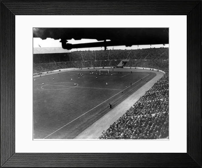 Framed Print : Cardiff City v Arsenal compete in the 1927 FA Cup Final at Wembley Stadium April 1927 Framed Print : Cardiff City v Arsenal compete in the 1927 FA Cup Final at Wembley Stadium April 1927