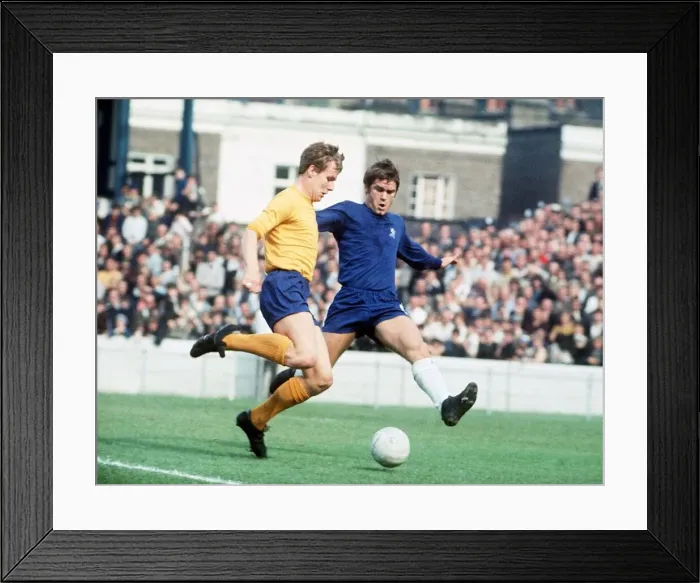 Framed Print : Joe Royle playing for Everton against Chelsea David Webb attempting to tackle him Framed Print : Joe Royle playing for Everton against Chelsea David Webb attempting to tackle him