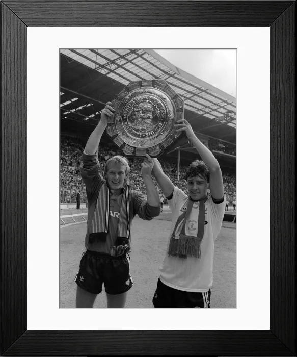 Framed Print : Manchester United v Liverpool Charity Shield 1983 Both teams share the Charity