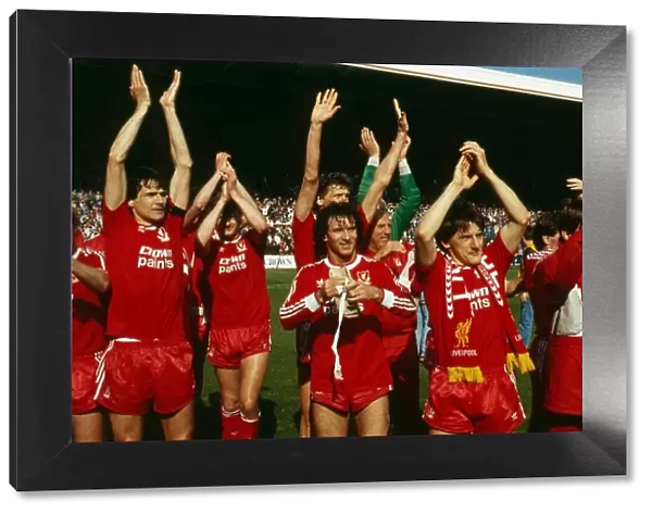 Liverpool celebrate winning First Division 1988