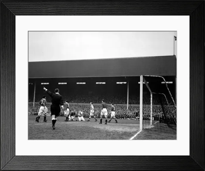 Framed Print : FA Cup Semi Final Replay at White Hart Lane March 1950 Arsenal 1 v Chelsea 0 Framed Print : FA Cup Semi Final Replay at White Hart Lane March 1950 Arsenal 1 v Chelsea 0