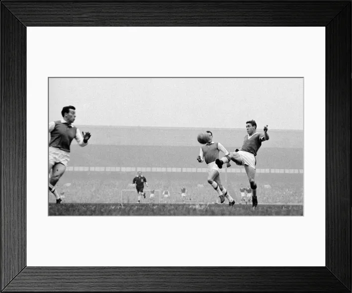 Framed Print : English League Division One match April 1959 Everton 4 v Arsenal 1 at Goodison Park