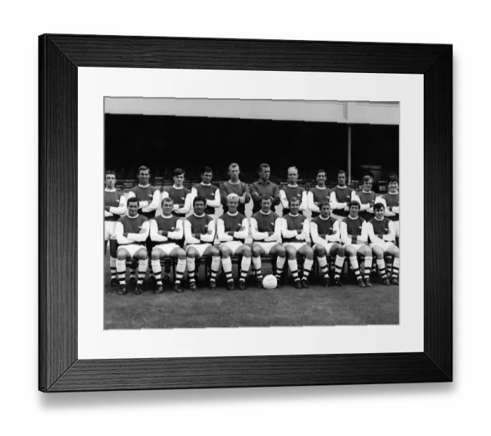 Framed Print : Sport - Football - Arsenal - Team 1967-68 Back Row - L to R - Gordon Neilson