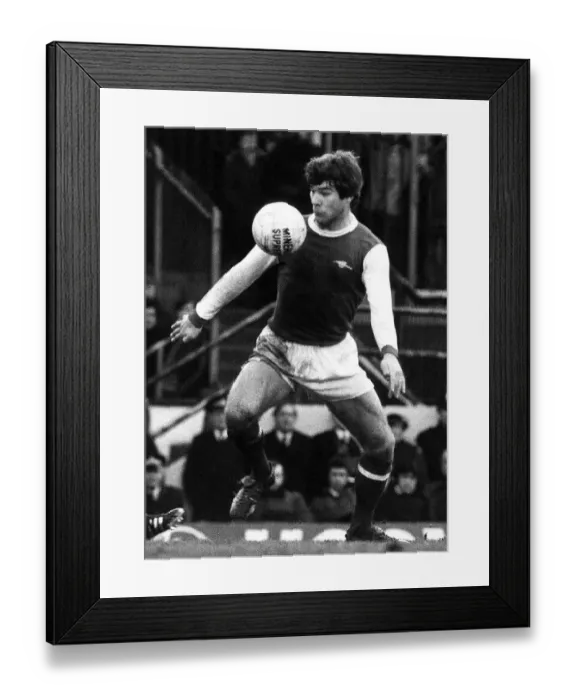 Framed Print : Malcolm McDonald Football Player of Arsenal - in action against Wolves Framed Print : Malcolm McDonald Football Player of Arsenal - in action against Wolves