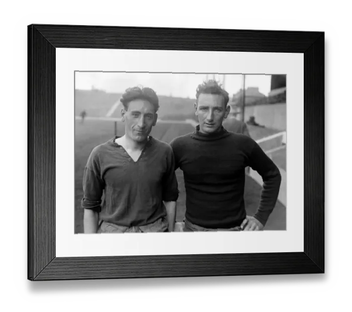 Framed Print : Arsenal footballers - April 1927 Charlie Barley and Jack Lee Framed Print : Arsenal footballers - April 1927 Charlie Barley and Jack Lee