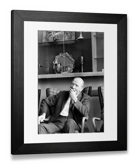 Framed Print : Matt Busby manager of Manchester United at a Press Conference after winning the League Framed Print : Matt Busby manager of Manchester United at a Press Conference after winning the League