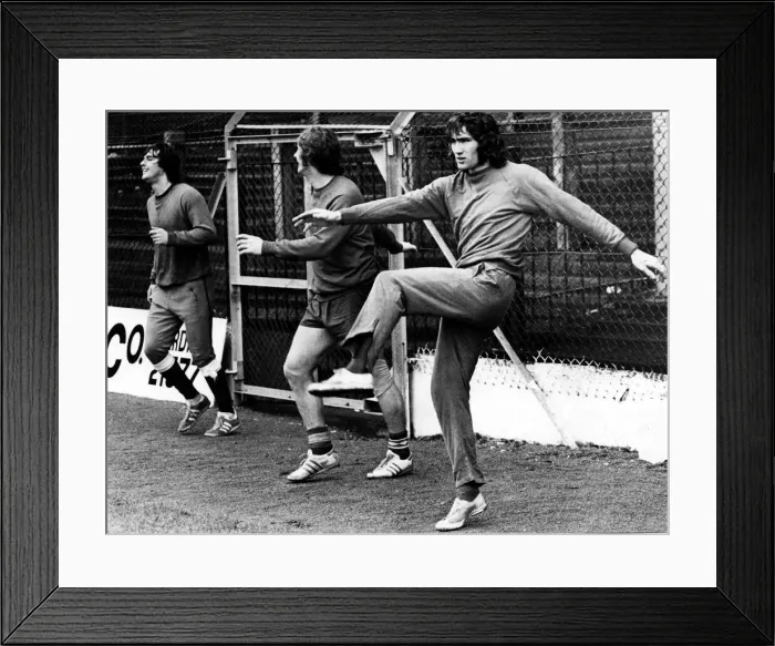 Framed Print : Cardiff City players during a training session - left to right - Ron Healey Framed Print : Cardiff City players during a training session - left to right - Ron Healey