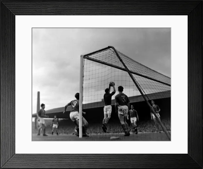 Framed Print : Manchester United v Leeds United-Leeds United keeper Wood collects a Man United cross Framed Print : Manchester United v Leeds United-Leeds United keeper Wood collects a Man United cross