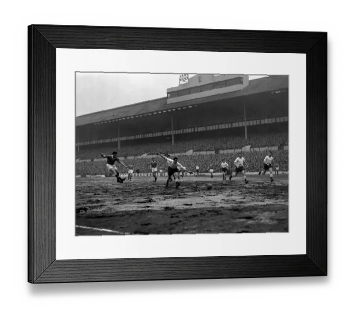 Framed Print : Tottenham Hotspur v Manchester United-action during the game February 1959