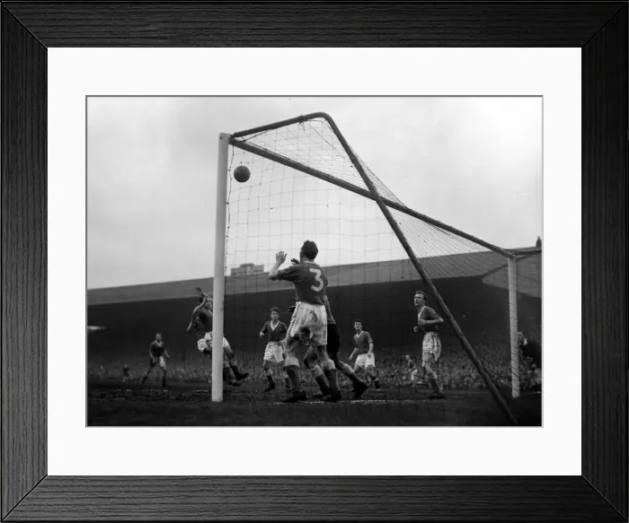 Framed Print : Action during the league match between Manchester United and Everton February 1957 Framed Print : Action during the league match between Manchester United and Everton February 1957