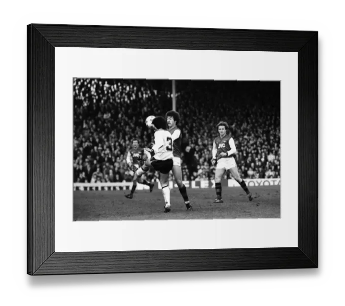 Framed Print : English FA Cup match at Highbury. Arsenal 2 v Bolton Wanderers 1