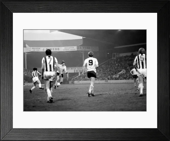 Framed Print : West Bromwich Albion 1 v. Everton 1. February 1984 MF14-08-001 Framed Print : West Bromwich Albion 1 v. Everton 1. February 1984 MF14-08-001