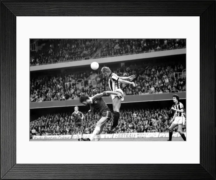 Framed Print : English League Division Two match at Stamford Bridge. Chelsea 6 v Newcastle United 0 Framed Print : English League Division Two match at Stamford Bridge. Chelsea 6 v Newcastle United 0