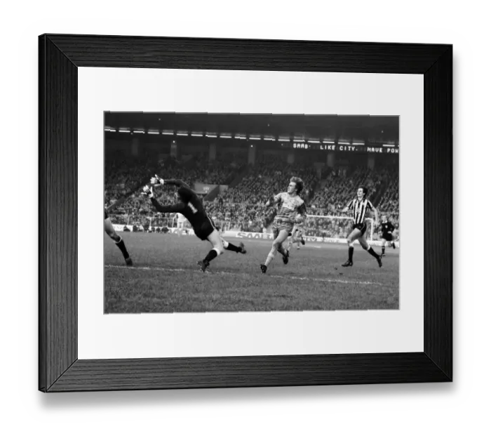 Framed Print : Manchester City v. Newcastle. February 1984 MF14-11-010 The final score was a two one Framed Print : Manchester City v. Newcastle. February 1984 MF14-11-010 The final score was a two one