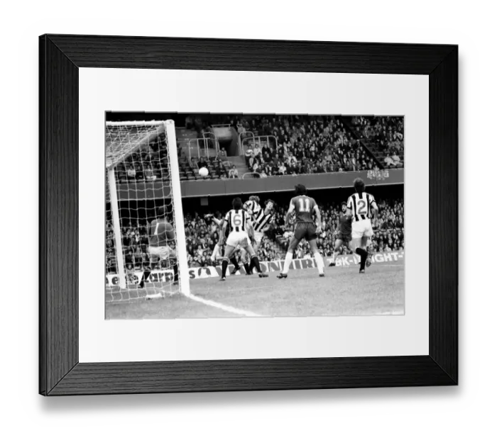 Framed Print : English League Division Two match at Stamford Bridge. Chelsea 6 v Newcastle United 0 Framed Print : English League Division Two match at Stamford Bridge. Chelsea 6 v Newcastle United 0