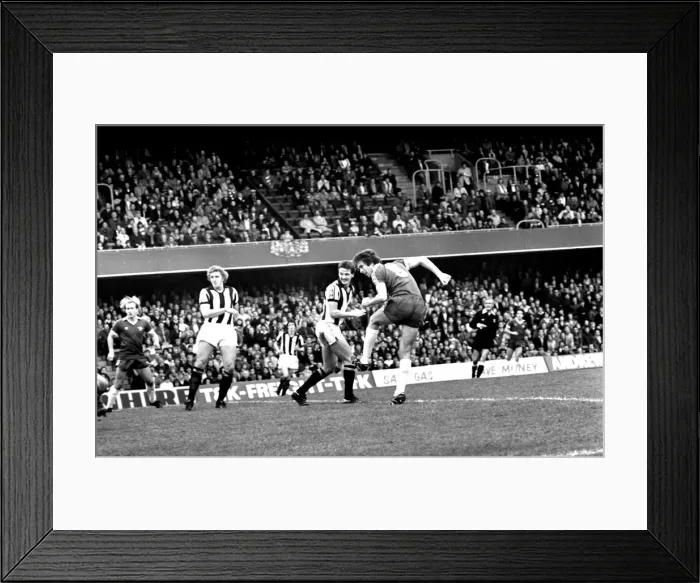 Framed Print : English League Division Two match at Stamford Bridge. Chelsea 6 v Newcastle United 0 Framed Print : English League Division Two match at Stamford Bridge. Chelsea 6 v Newcastle United 0
