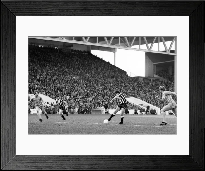 Framed Print : Manchester City v. Newcastle. February 1984 MF14-11-008 The final score was a two one Framed Print : Manchester City v. Newcastle. February 1984 MF14-11-008 The final score was a two one
