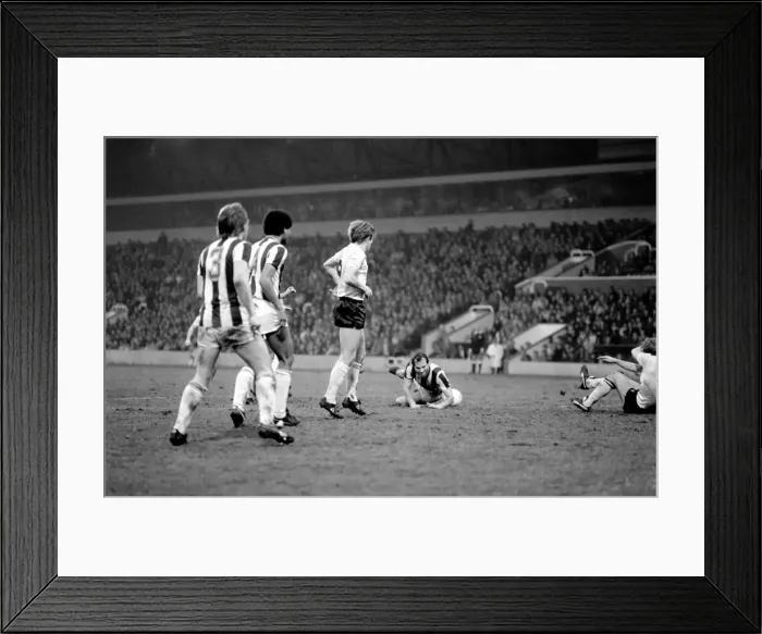 Framed Print : West Bromwich Albion 1 v. Everton 1. February 1984 MF14-08-006 Framed Print : West Bromwich Albion 1 v. Everton 1. February 1984 MF14-08-006