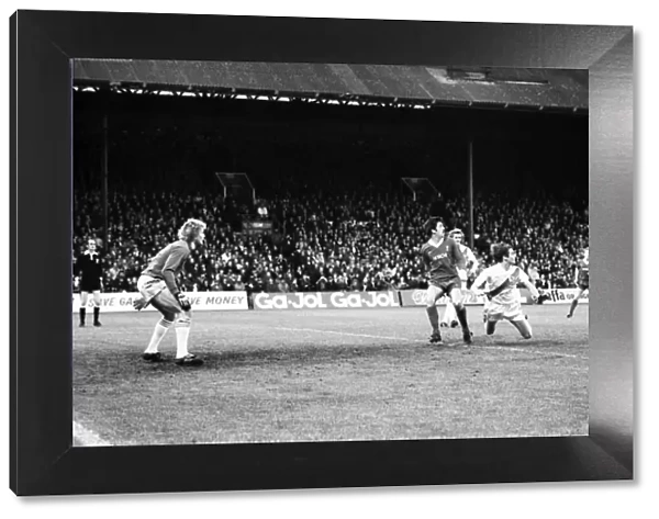 Crystal Palace v. Liverpool. November 1980 LF05-18-035 The final score was a two