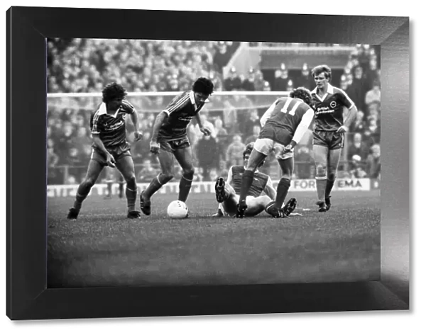 Arsenal v. Brighton and Hove Albion. November 1980 LF05-05-044 Football Division One