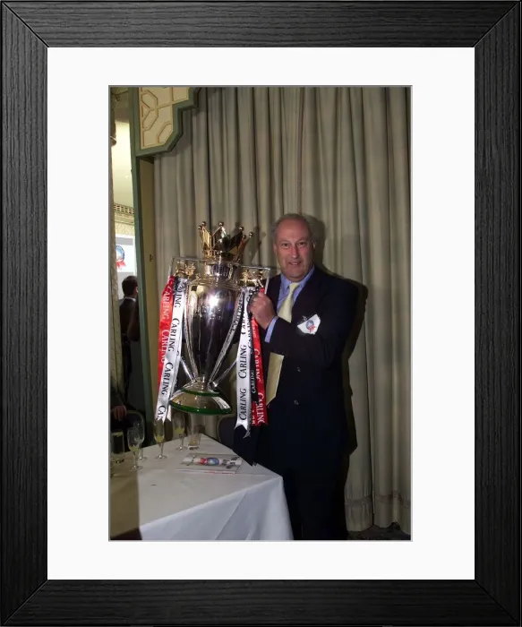 Framed Print : Sir Victor Blank, Chairman of the board Mirror Group Newspapers Framed Print : Sir Victor Blank, Chairman of the board Mirror Group Newspapers