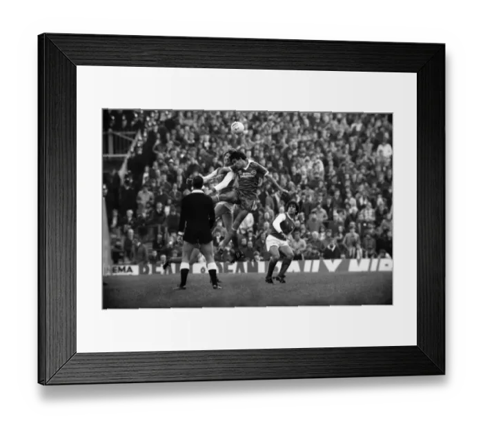 Framed Print : Arsenal v. Brighton and Hove Albion. November 1980 LF05-05-025 Football Division One Framed Print : Arsenal v. Brighton and Hove Albion. November 1980 LF05-05-025 Football Division One