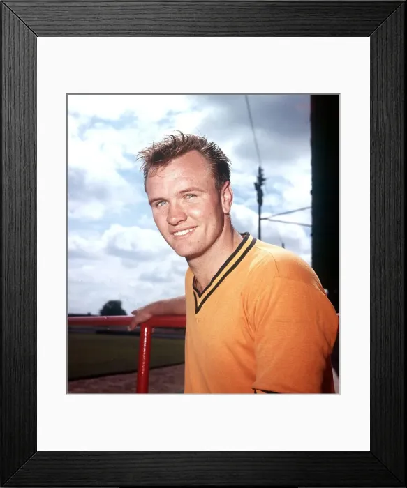 Framed Print : Oxford United footballer Ron Atkinson. Circa 1963 Framed Print : Oxford United footballer Ron Atkinson. Circa 1963