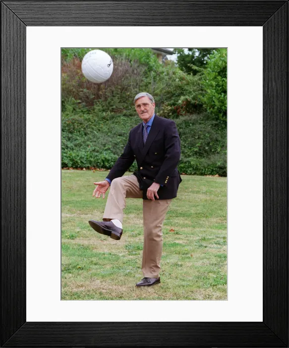 Framed Print : Jimmy Hill Sky Presenter September 98 New Sky football presenter Framed Print : Jimmy Hill Sky Presenter September 98 New Sky football presenter