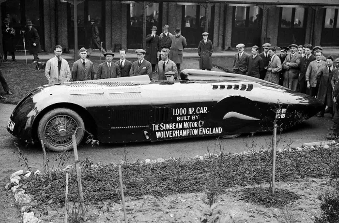 Framed Print : The 1, 000 h. p Sunbeam car in which major H. O. D Segrave attempted to break the world Framed Print : The 1, 000 h. p Sunbeam car in which major H. O. D Segrave attempted to break the world