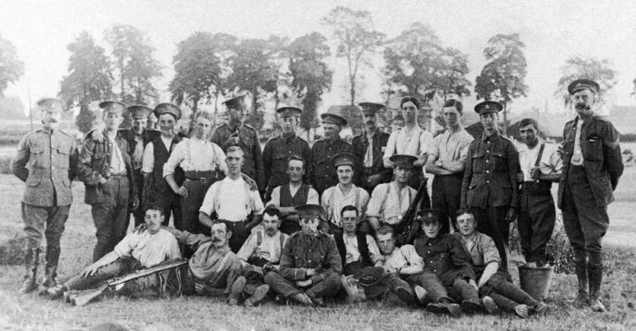 Framed Print : No 1 Troop B Squadron South Yorkshire Regiment pose for the camera during a break in Framed Print : No 1 Troop B Squadron South Yorkshire Regiment pose for the camera during a break in