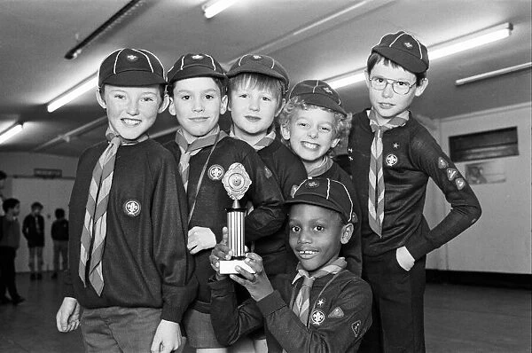 18th Huddersfield Cubs with the trophy they won after winning the Huddersfield North