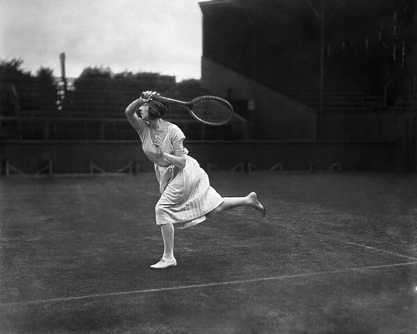 1923 Wimbledon Womens Singles Final. Suzanne Lenglen (in picture