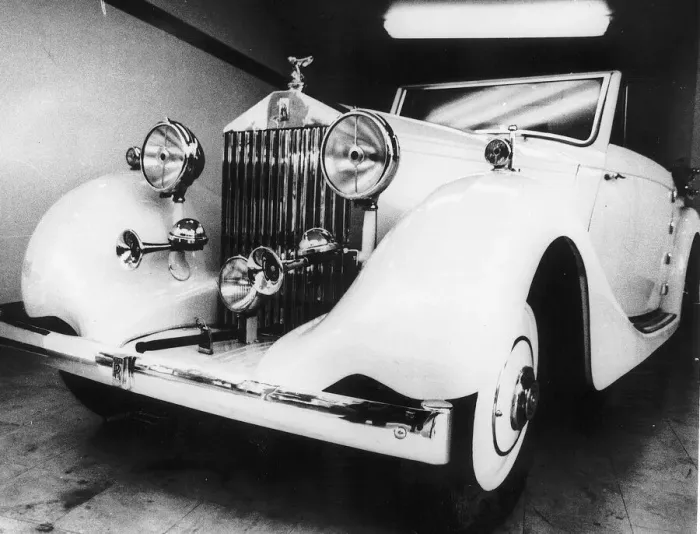 Framed Print : 1930 Rolls Royce car sold for £34, 000 at BCA auction in 1978 Framed Print : 1930 Rolls Royce car sold for £34, 000 at BCA auction in 1978
