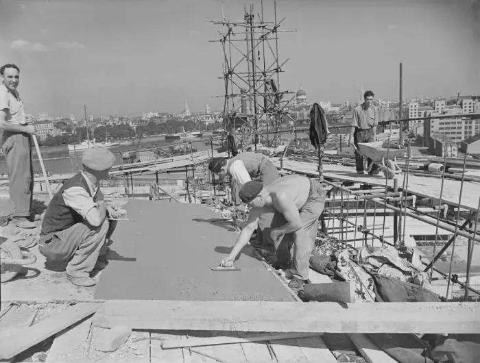 Framed Print : 1951 South Bank Exhibition Site. Preparing roof of trhe Dome of Discovery Framed Print : 1951 South Bank Exhibition Site. Preparing roof of trhe Dome of Discovery