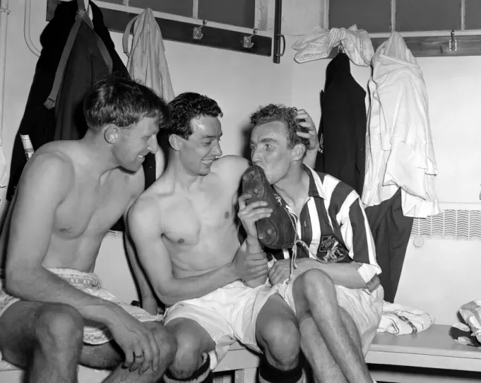 Framed Print : 1954 FA Cup Final West Bromwich Albion v Preston North End Players kissing Framed Print : 1954 FA Cup Final West Bromwich Albion v Preston North End Players kissing