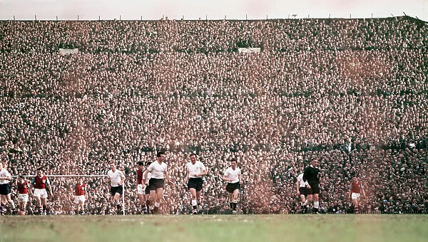 1960 1961 Tottenham Hotspur Double Winning Season. FA Cup Semi Final v Burnley