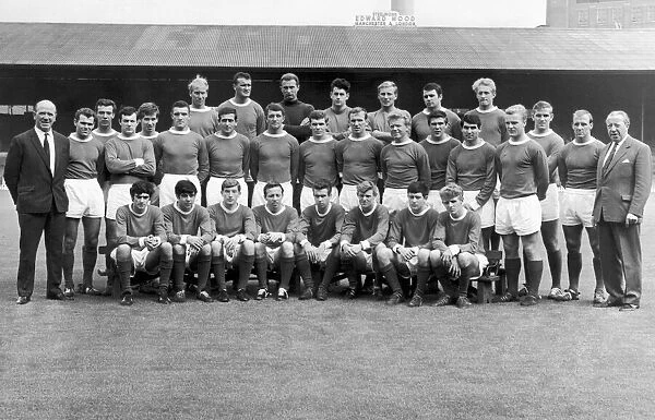 1963 Manchester United line up Back row (left to right): David Sadler, Ian Moir
