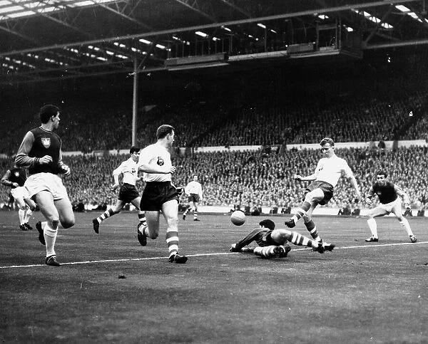 1964 FA Cup Final at Wembley Stadium West Ham United 3 v Preston North End