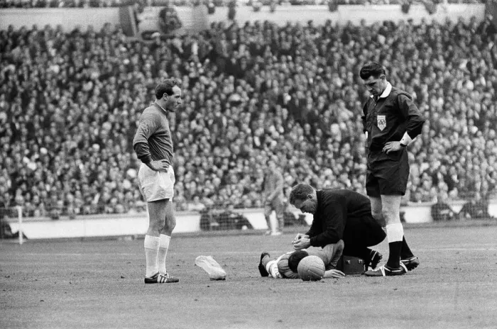 Framed Print : 1966 FA Cup final at Wembley stadium. Everton 3 v Sheffield Wednesday 2 Framed Print : 1966 FA Cup final at Wembley stadium. Everton 3 v Sheffield Wednesday 2