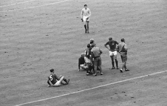 Framed Print : 1966 World Cup Final at Wembley Stadium. England 4 v West Germany 2