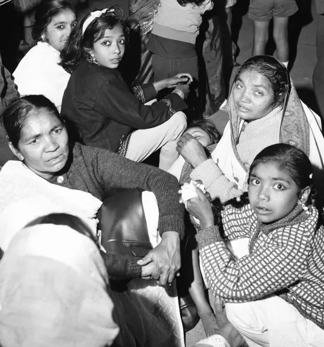 Framed Print : 1968 East African Asian Crisis. Scene at Nairobi Airport as large crowds wait to board Framed Print : 1968 East African Asian Crisis. Scene at Nairobi Airport as large crowds wait to board