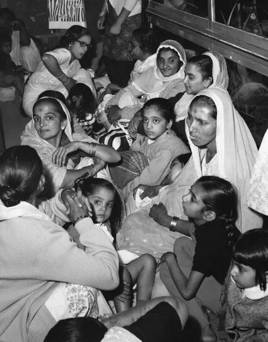 Framed Print : 1968 East African Asian Crisis. Scene at Nairobi Airport as large crowds wait to board Framed Print : 1968 East African Asian Crisis. Scene at Nairobi Airport as large crowds wait to board