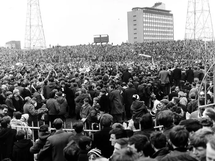 Framed Print : 1968 League Division One match. Newcastle United 3 v Manchester City 4 Framed Print : 1968 League Division One match. Newcastle United 3 v Manchester City 4
