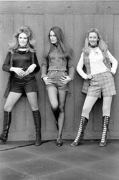 1970s Fashion: Shorts. January 1971 71-00161-003