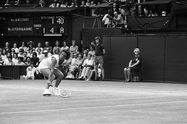 1971 Wimbledon Ladies Singles Final. Champion Evonne Goolagong in action. 2nd July 1971