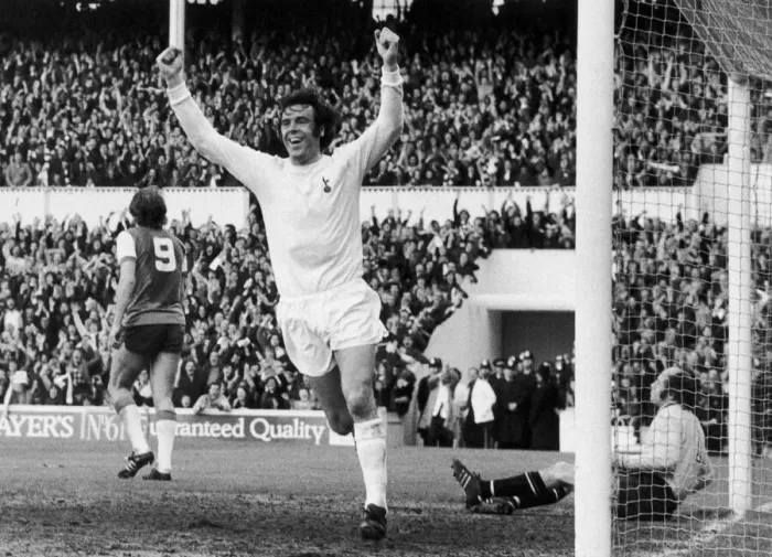 Framed Print : 1974 UEFA Cup Final First Leg match at White Hart Lane, Tottenham Hotspur 2 v Feyenoord 2 Framed Print : 1974 UEFA Cup Final First Leg match at White Hart Lane, Tottenham Hotspur 2 v Feyenoord 2
