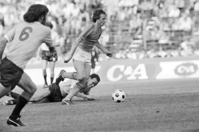 Framed Print : 1974 World Cup First Round Group Three match at the Niedersachsenstadion, Hanover Framed Print : 1974 World Cup First Round Group Three match at the Niedersachsenstadion, Hanover