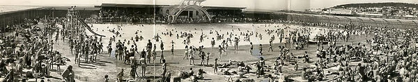 1975 crowds at the pool, know as Tropicana at Weston-super-Mare